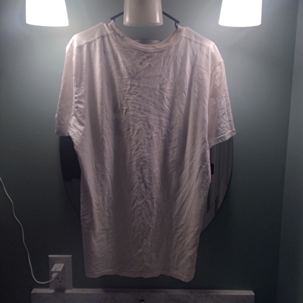 Shirt - Picture 2 of 4